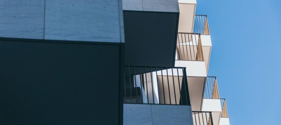 Att renovera balkong med betong i Göteborg