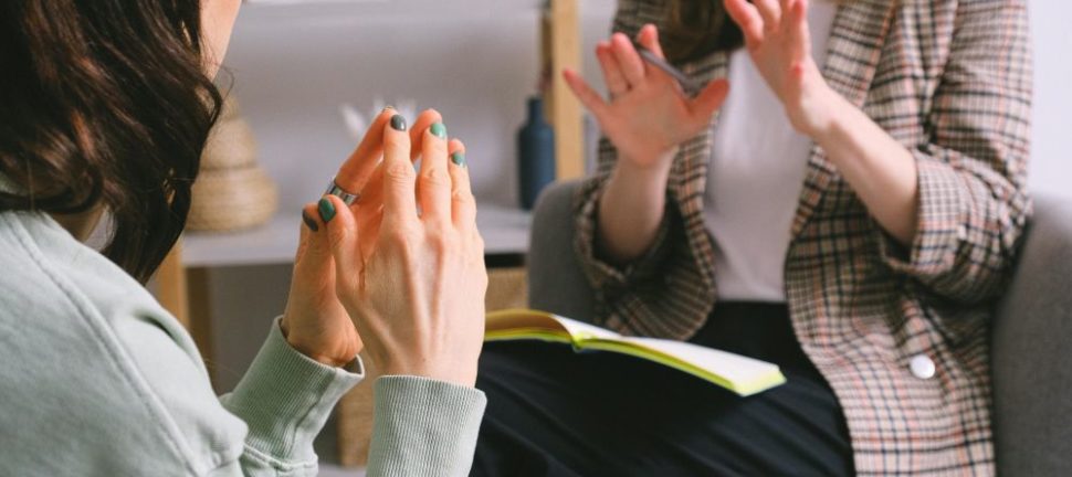 Samtalsterapi i Västerås: En väg till välmående och personlig utveckling