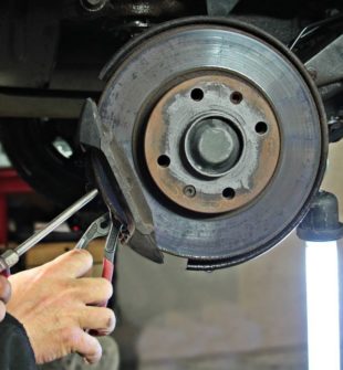 Fördelarna med att regelbundet boka bilservice