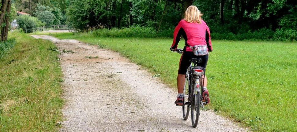 Cykeltur längs göta kanal  en av sveriges mest avkopplande semestrar