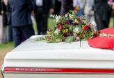 Begravningsbyrå i Mölndal: Trygg hjälp när livet stannar upp