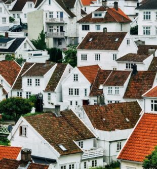Att förstå husbesiktning: En vägledning till trygg fastighetsaffär